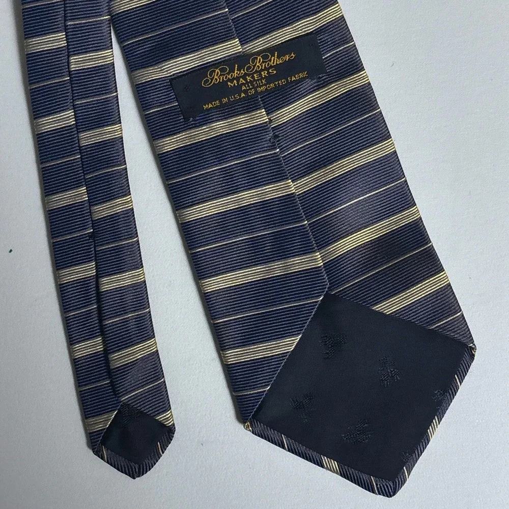 Brooks Brothers Makers‎ Tie Navy Gold Striped 100% Silk Classic Business USA